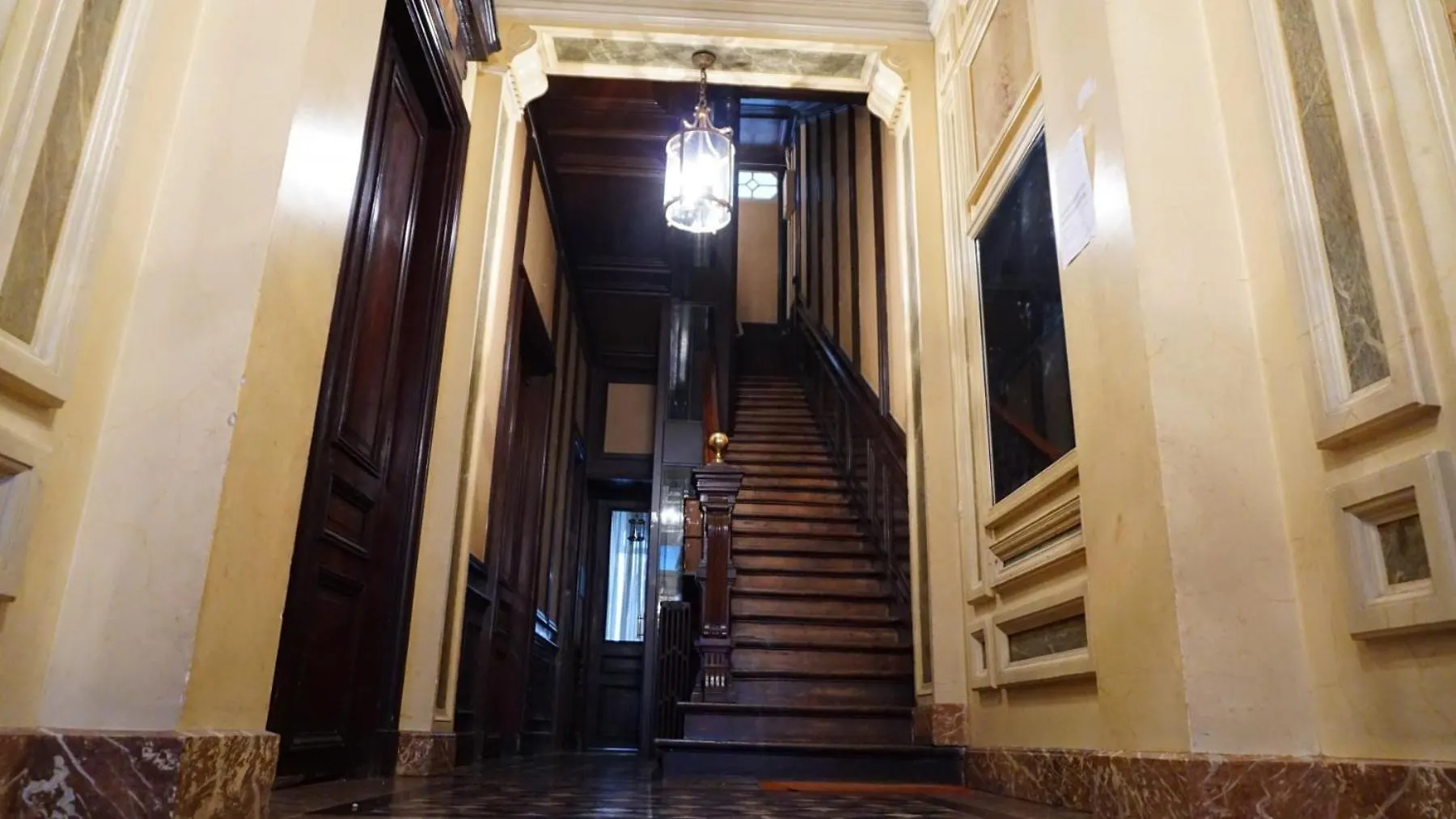Rue Paul Valery - Paris 16 - 1160 Apartment