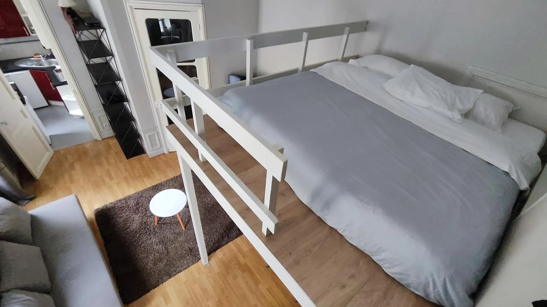 Rue Paul Valery - Paris 16 - 1160 Apartment France