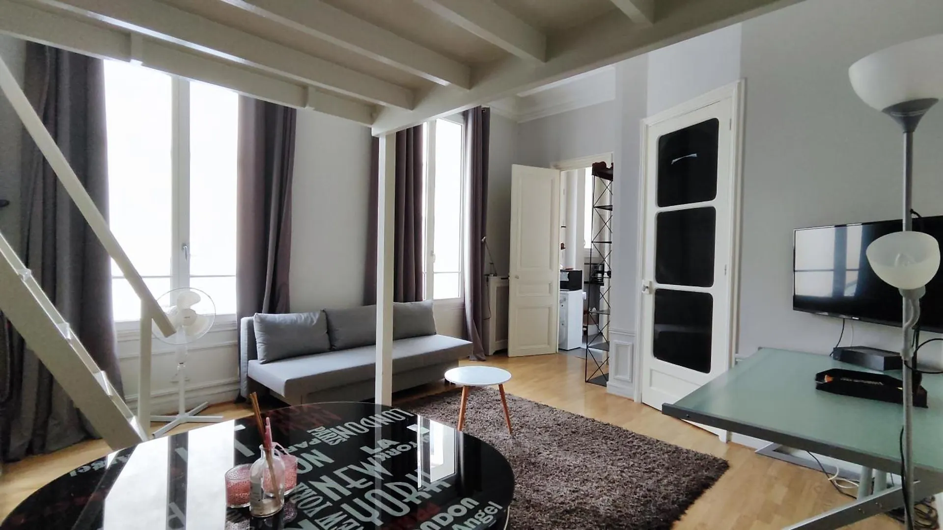 Rue Paul Valery - Paris 16 - 1160 Apartment